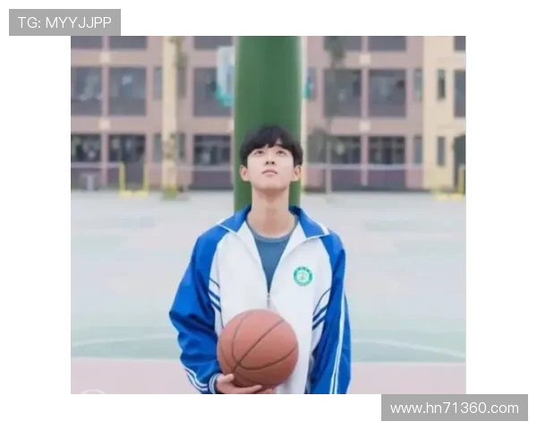 周强的网球人生:从青涩少年到职业选手的深度对话与成长之路 周强的网球人生:从青涩少年到职业选手的深度对话与成长之路